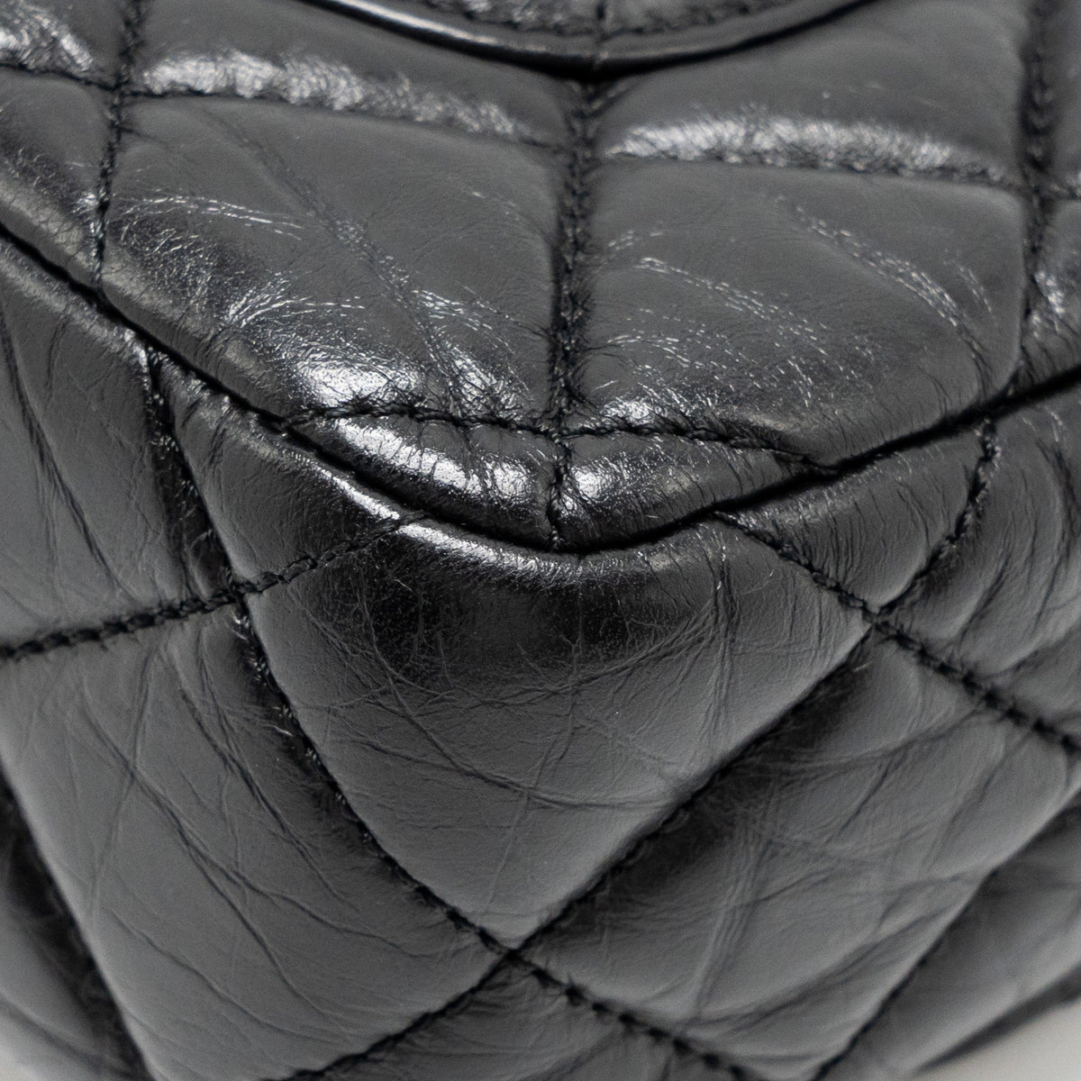 chanel-medallion-quilted-flap-bag-aged-calfskin-black-multicolour-hardware