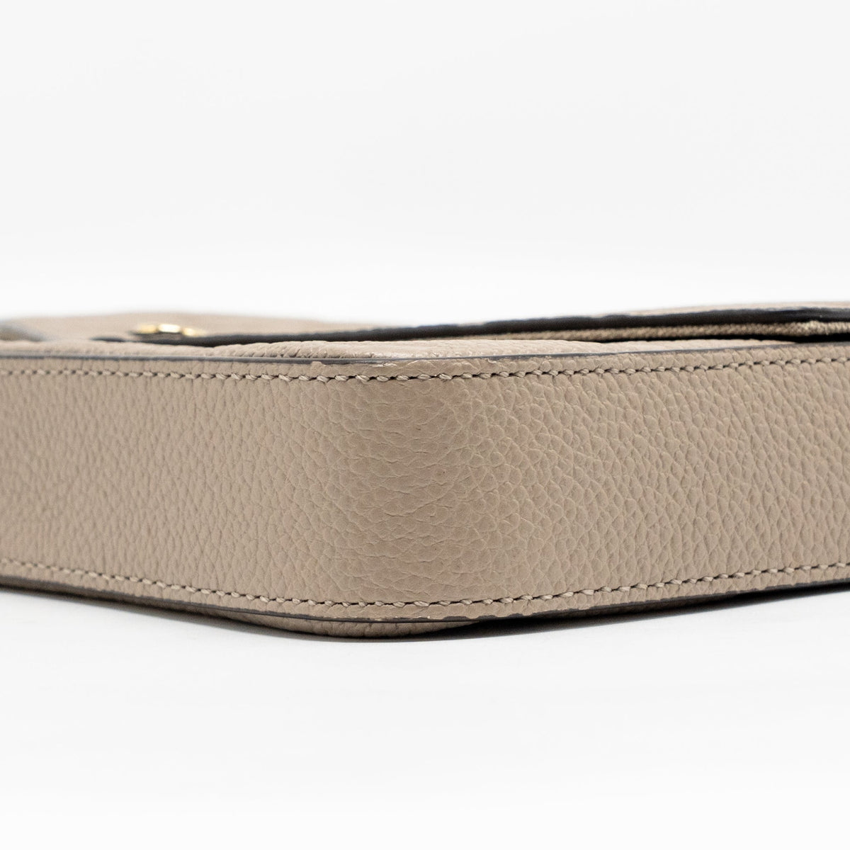louis-vuitton-felicie-pochette-monogram-empreinte-tourterelle-ghw