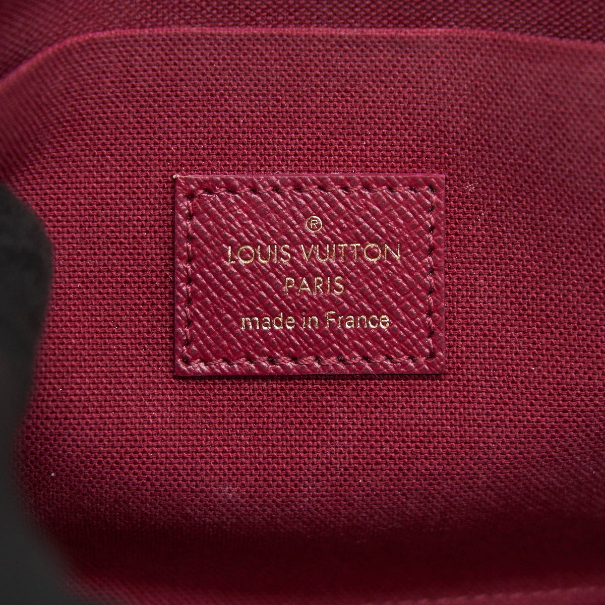 louis-vuitton-felicie-pochette-zipped-pocket-lost