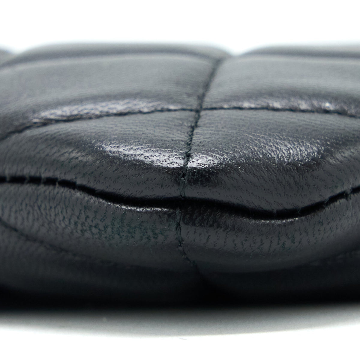chanel-o-case-pouch-lambskin-black-lghw