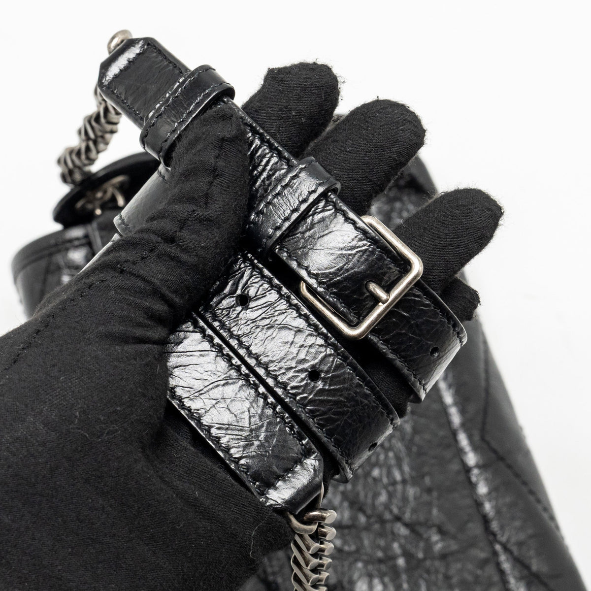 saint-laurent-niki-body-calfskin-black-shw