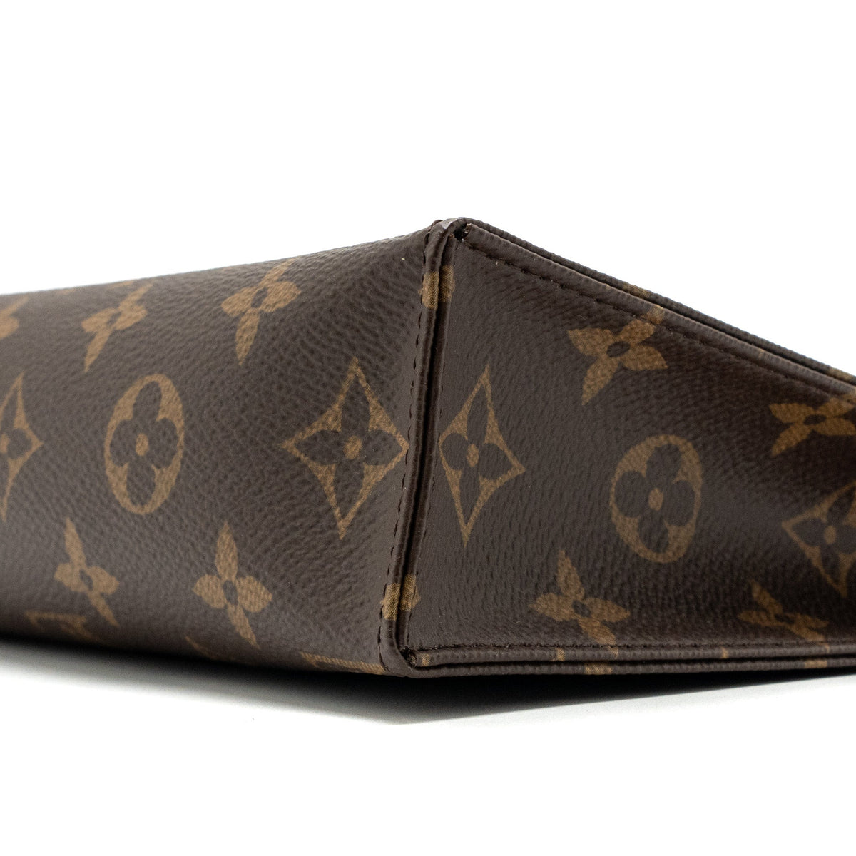 louis-vuitton-size-15-toiletry-pouch-monogram-ghw