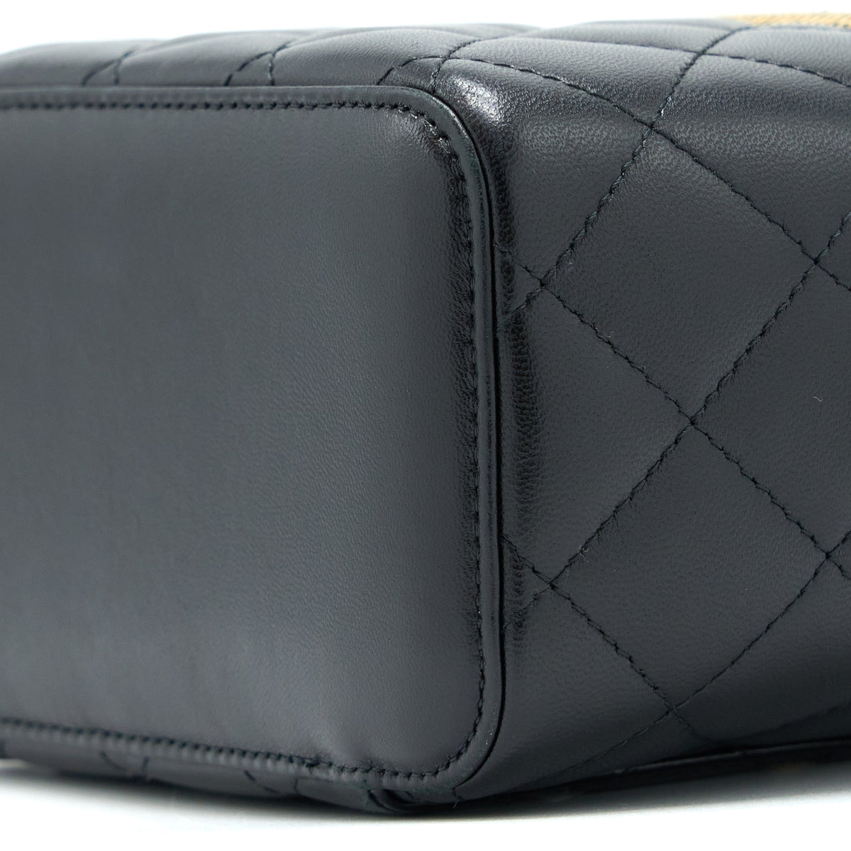 chanel-long-vanity-with-chain-lambskin-black-lghw-1