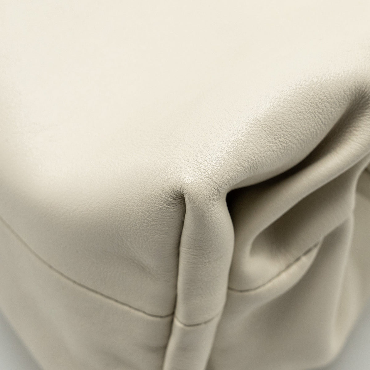 bottega-veneta-the-pouch-calfskin-white-ghw-1