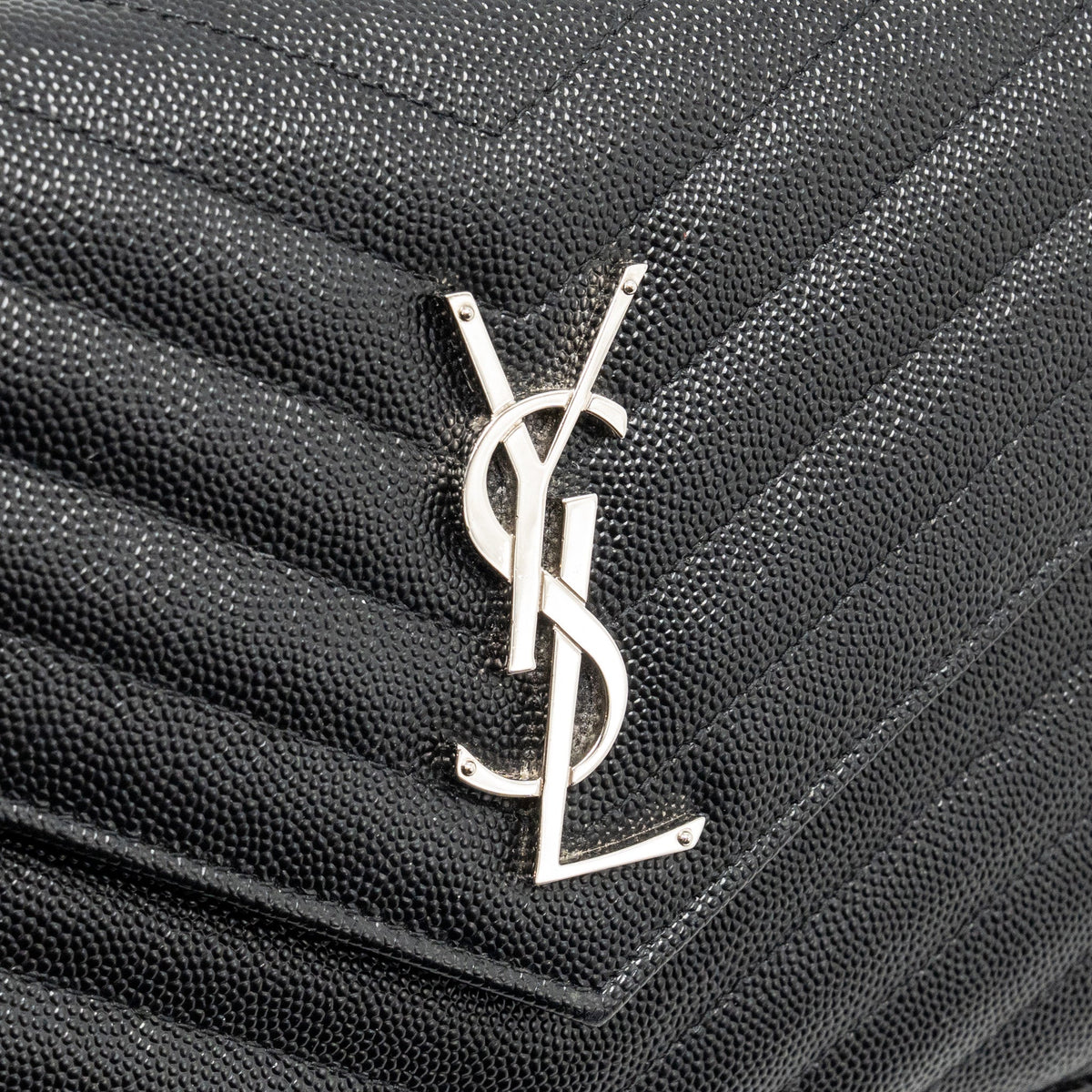 saint-laurent-ysl-envelope-chain-wallet-calfskin-black-shw-copy