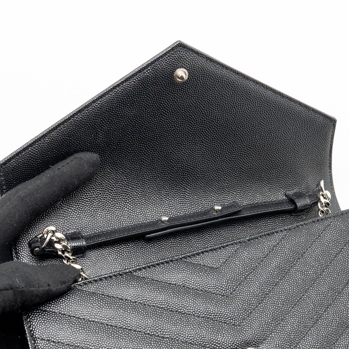 saint-laurent-ysl-envelope-chain-wallet-calfskin-black-shw-copy