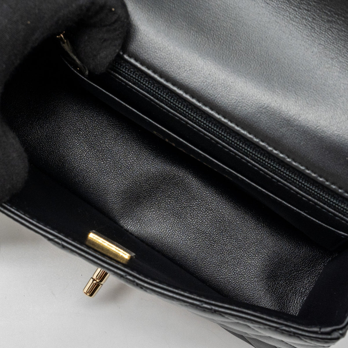 chanel-top-handle-mini-rectangular-flap-bag-lambskin-black-lghwmicrochip-1