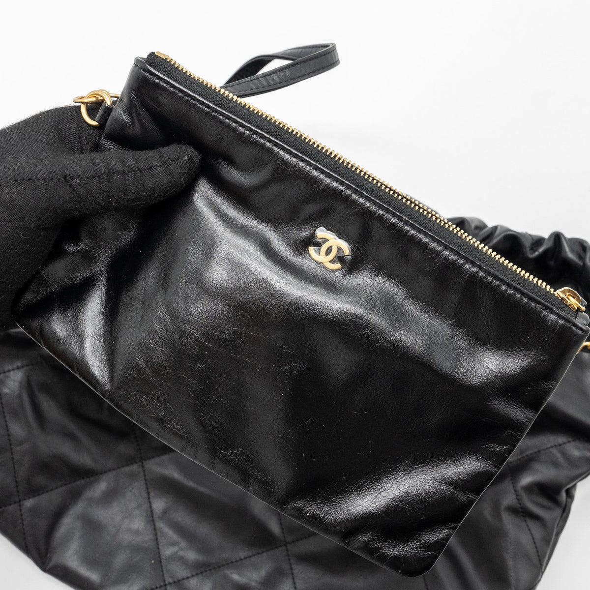chanel-medium-22-bag-calfskin-leather-black-ghw-microchip-copy