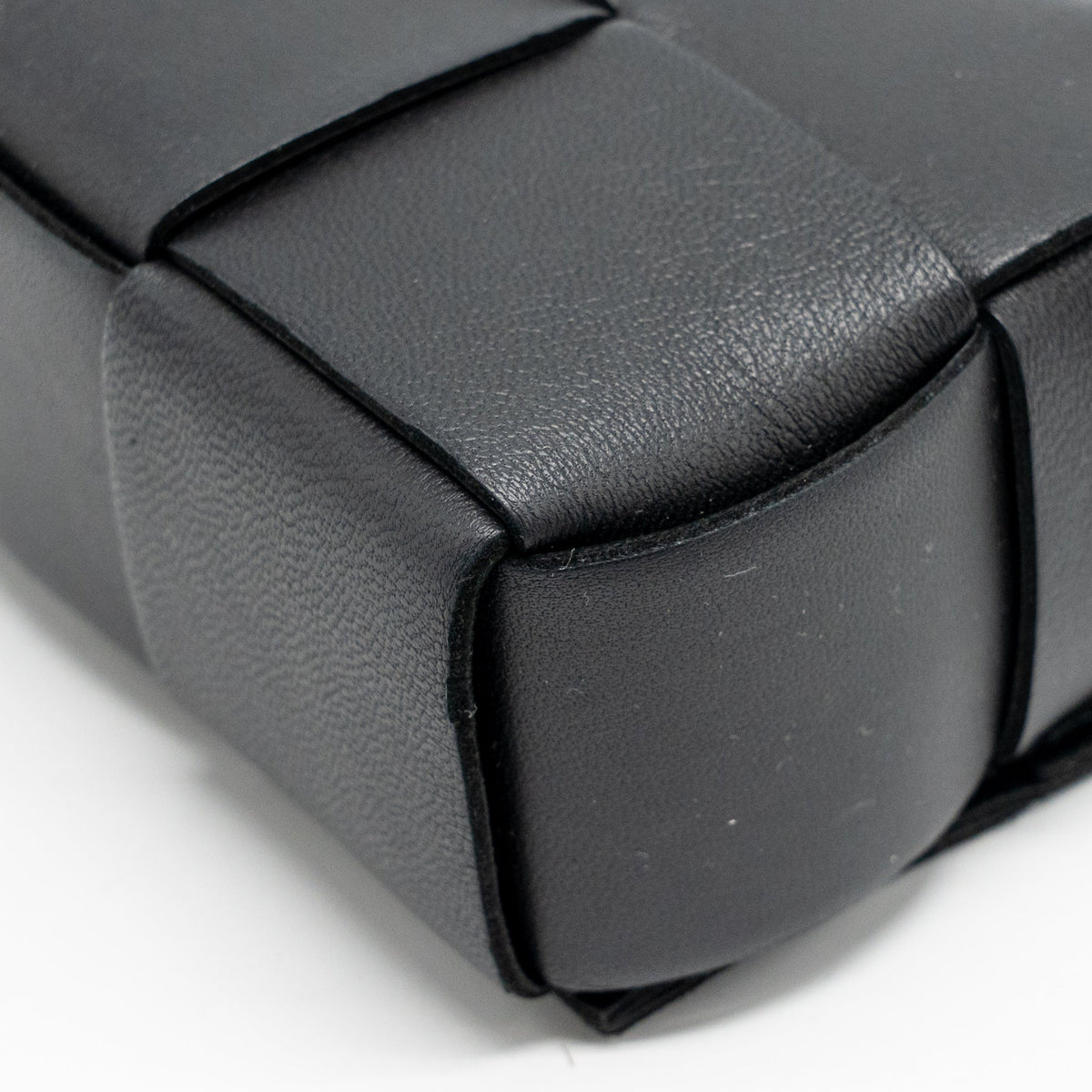 bottega-veneta-intreccio-cassette-mini-bag-lambskin-black-ghw