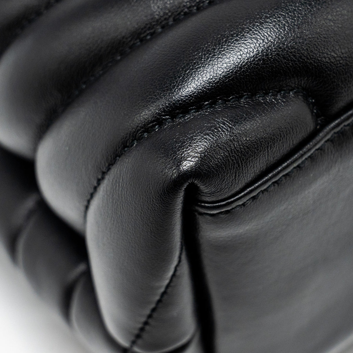 saint-laurent-ysl-medium-lou-lou-bag-calfskin-black-ruthenium-hardware