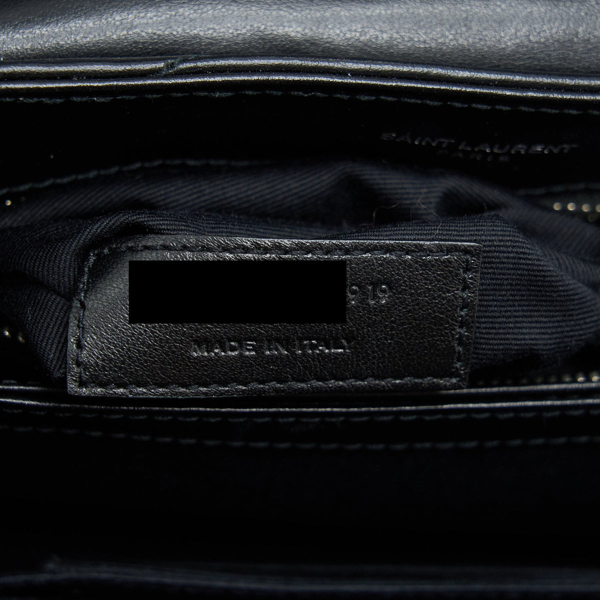 saint-laurent-ysl-toy-lou-lou-black-shw