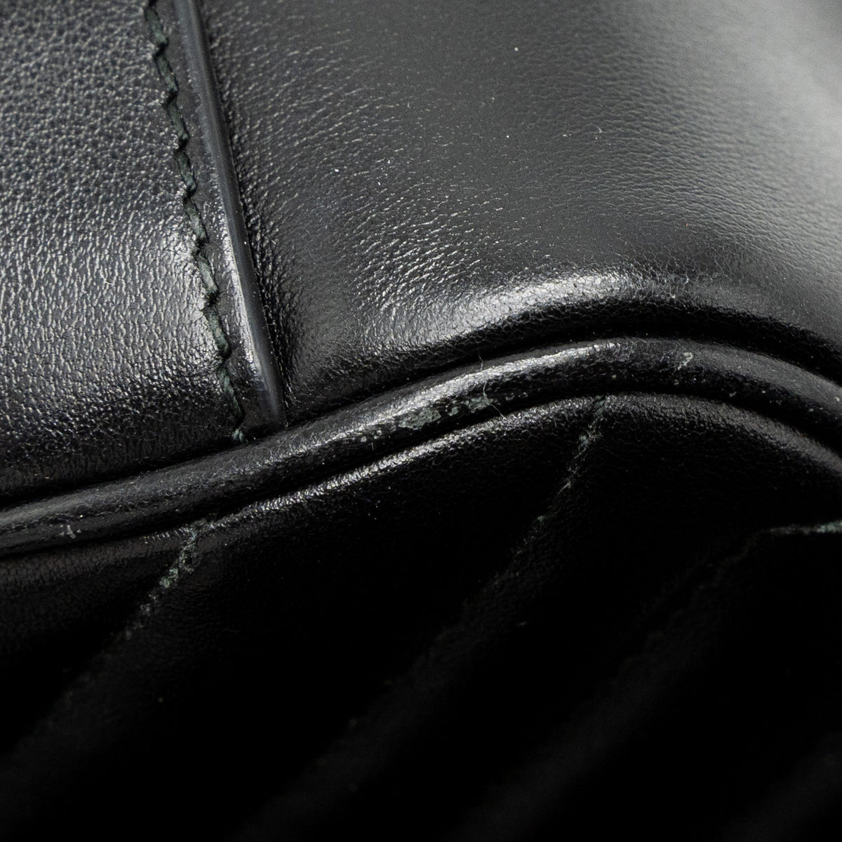 gucci-small-gg-marmont-bag-calfskin-black-ghw