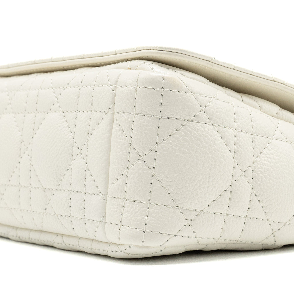 dior-caro-s-flap-bag-calfskin-white-ghw