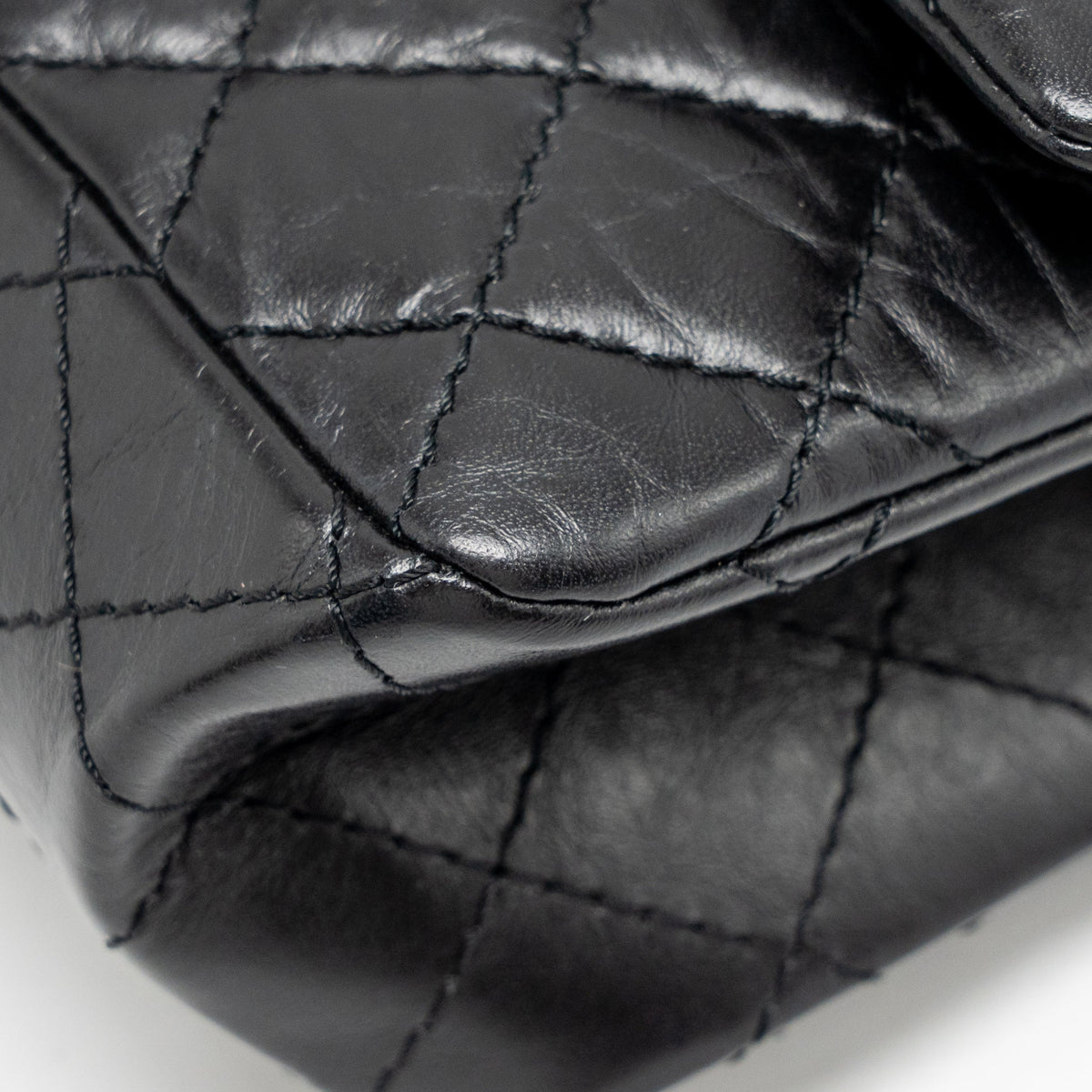 chanel-small-2-55-reissue-flap-bag-aged-calfskin-black-ghw-4