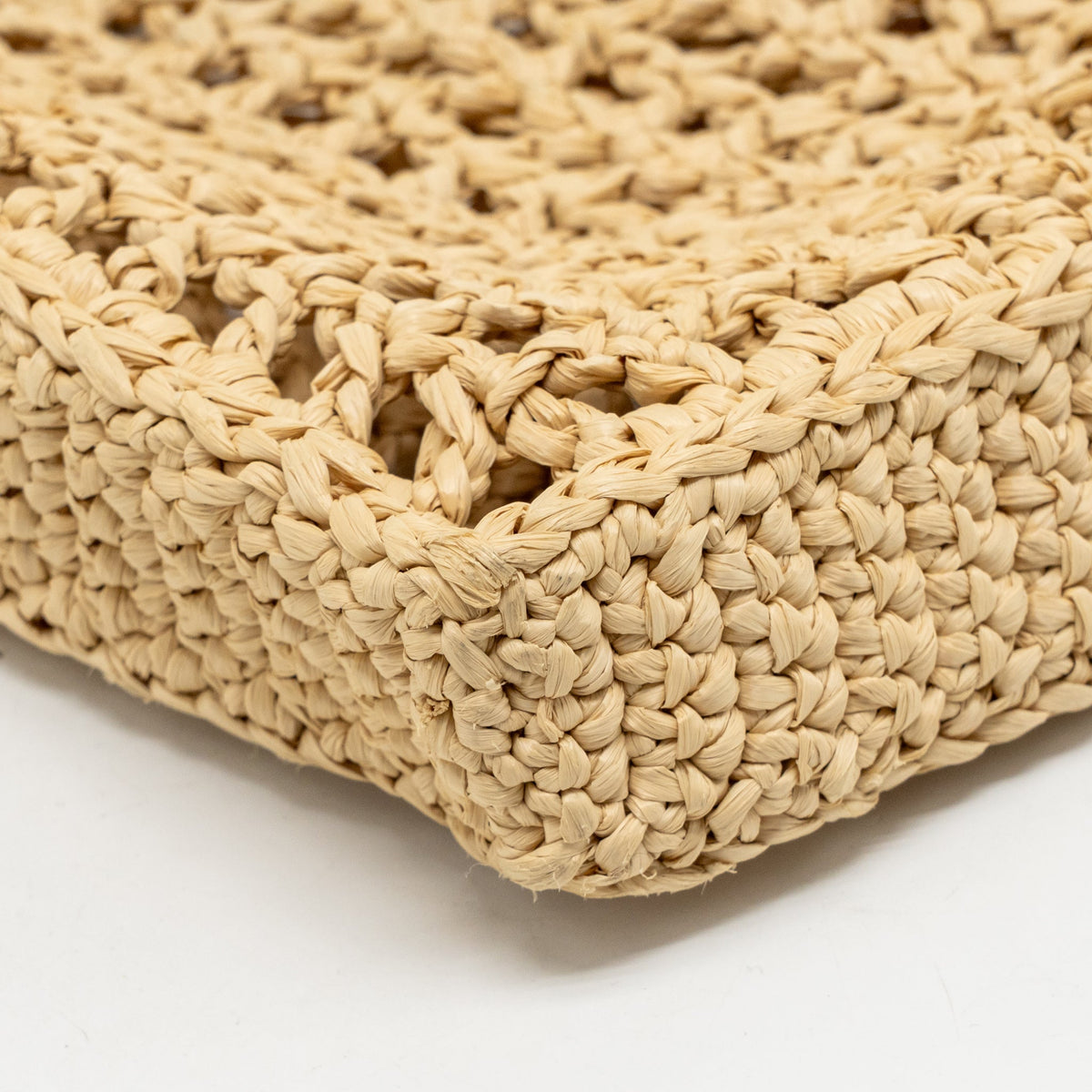 prada-crochet-tote-bag-raffia-natural