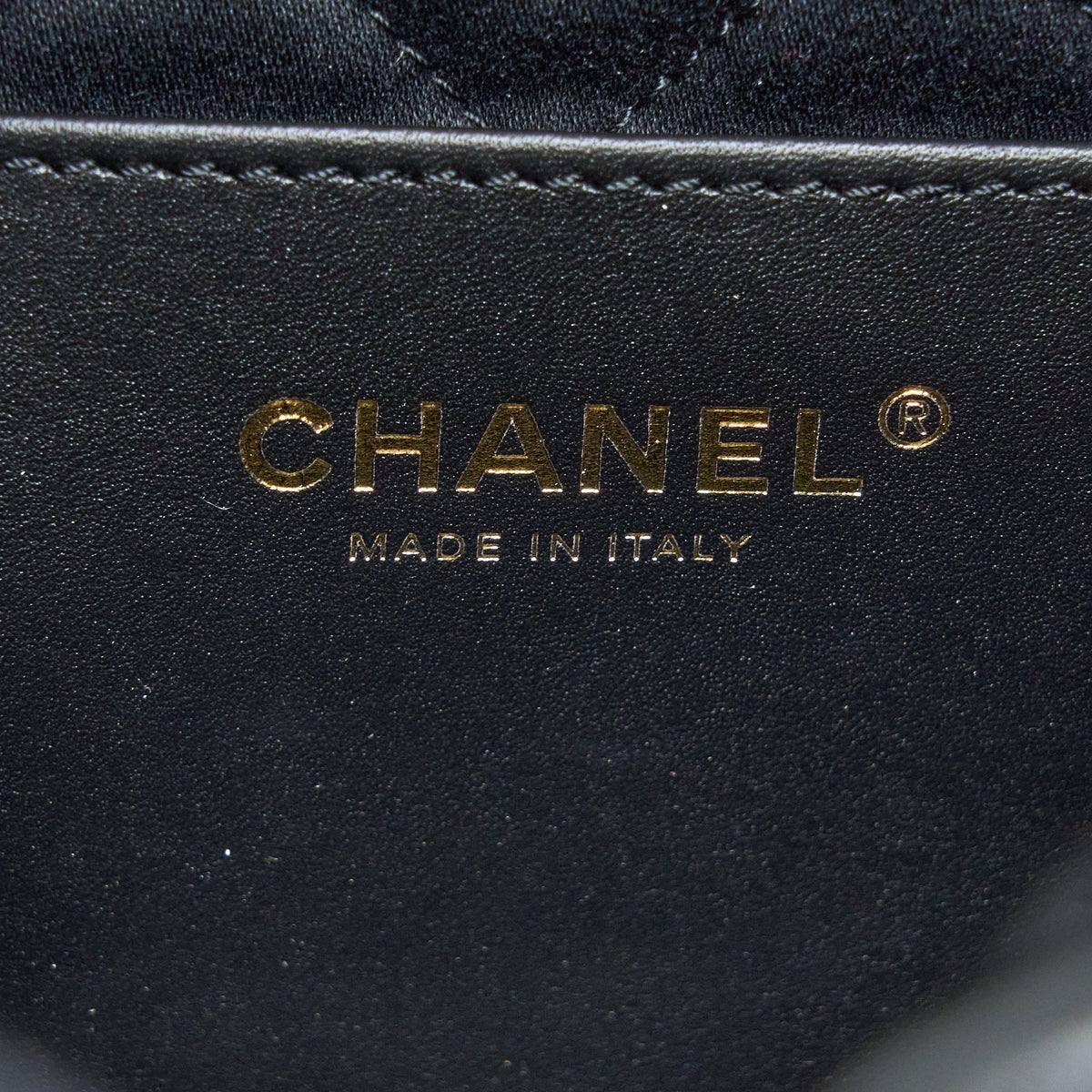 chanel-mini-22-bag-shiny-calfskin-black-ghw-microchip