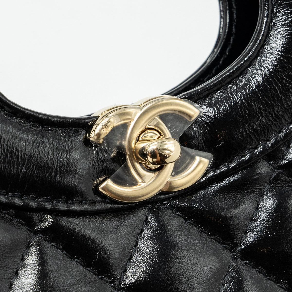 chanel-24c-mini-31-bag-shiny-calfskin-black-lghwmicrochip-1