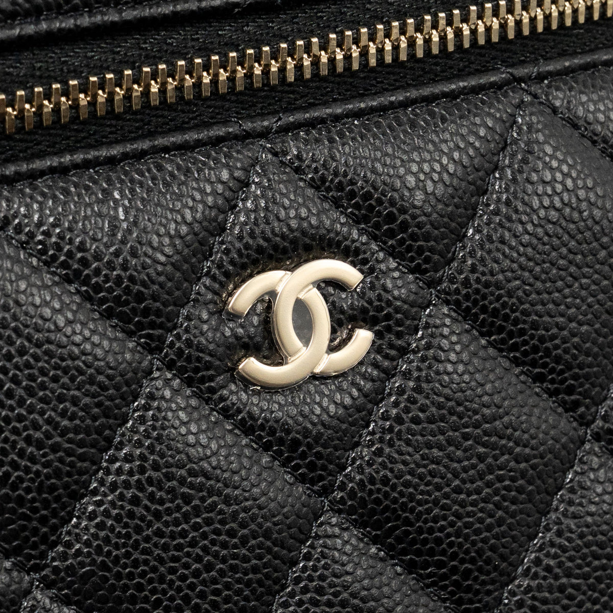 chanel-25p-cc-top-handle-vanity-with-chain-caviar-black-lghwmicrochip-copy-1