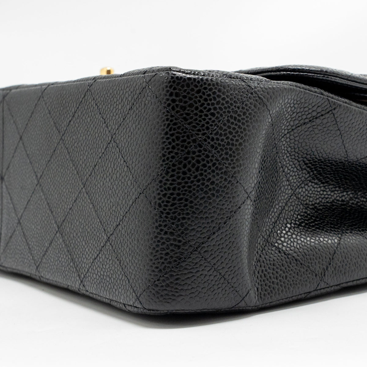 chanel-jumbo-classic-double-flap-bag-caviar-black-ghw-microchip-1