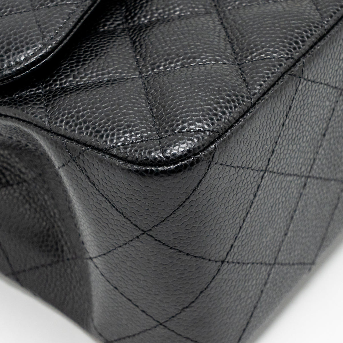 chanel-jumbo-classic-double-flap-bag-caviar-black-ghw-microchip-1