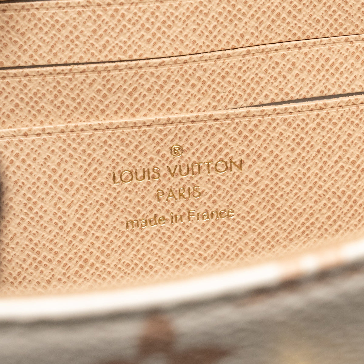 louis-vuitton-ivy-wallet-on-chain-monogram-dune-canvas-beige-cream-ghw