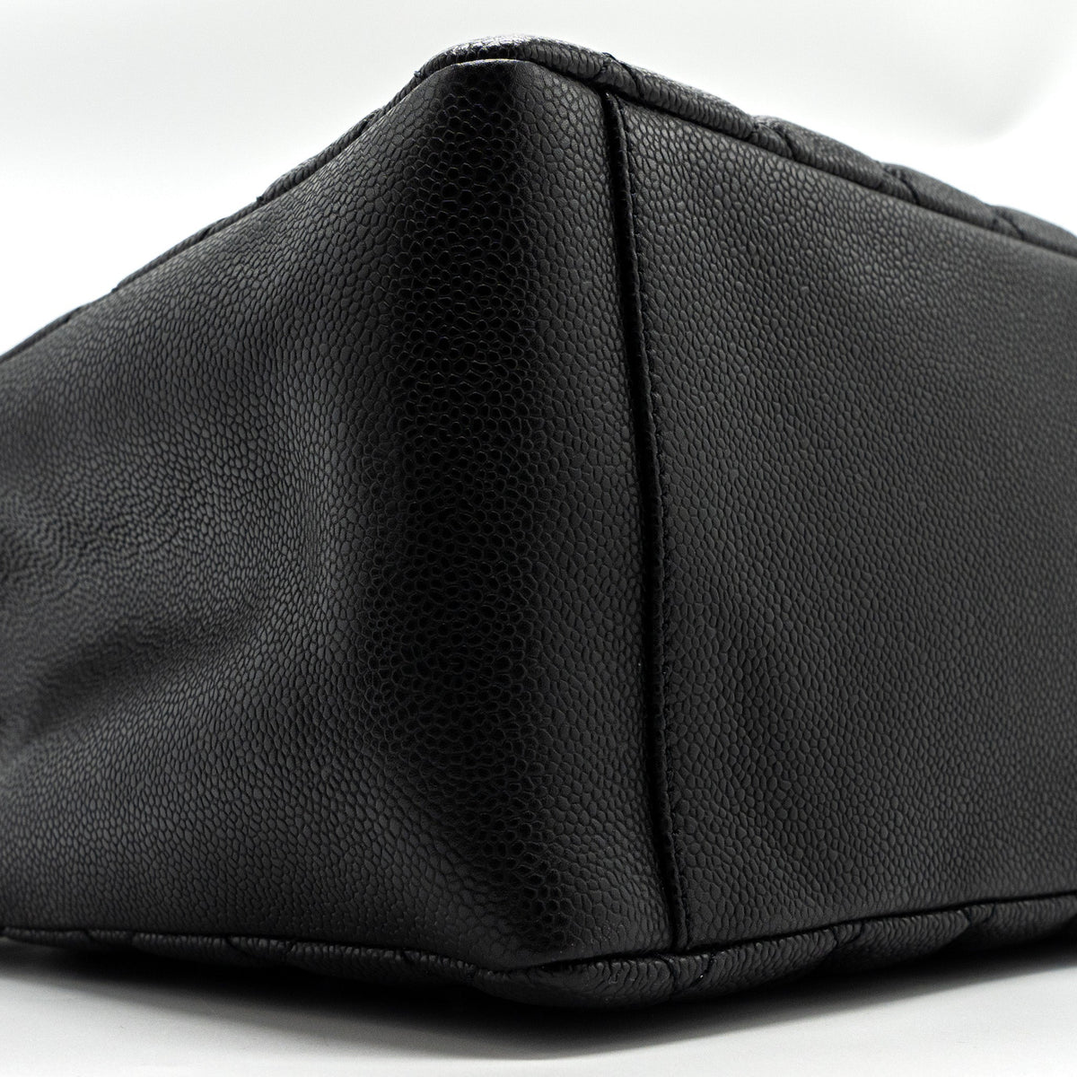 chanel-grand-shopping-tote-caviar-black-shw-1