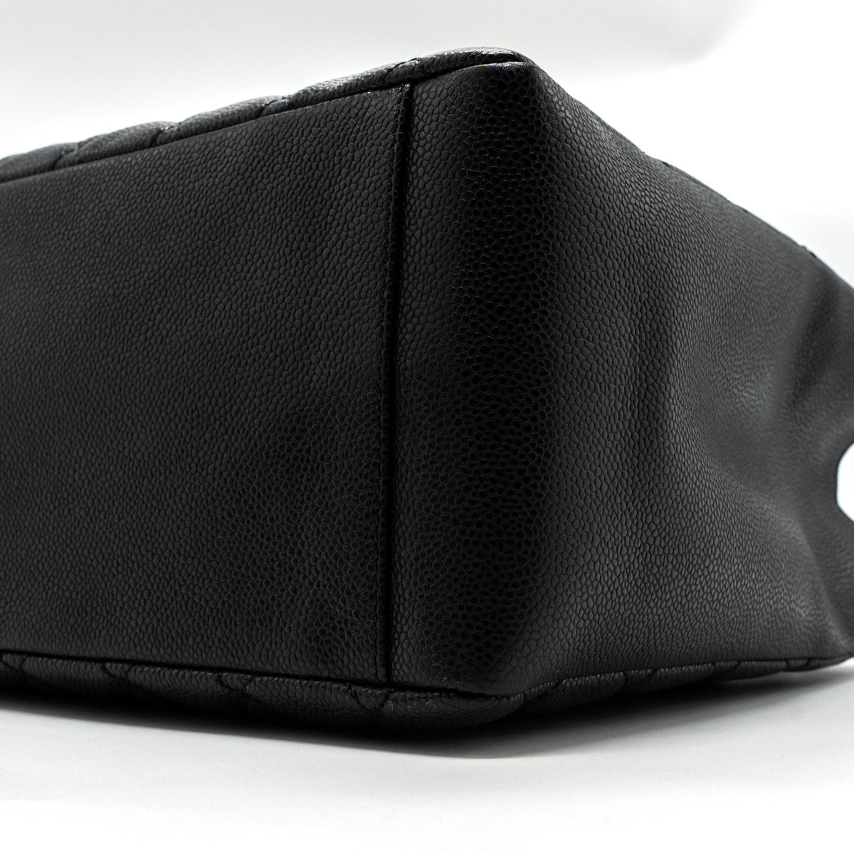 chanel-grand-shopping-tote-caviar-black-shw-1