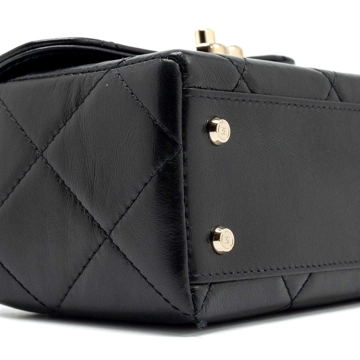 chanel-23k-top-handle-vanity-bag-shiny-calfskin-black-ghw-microchip