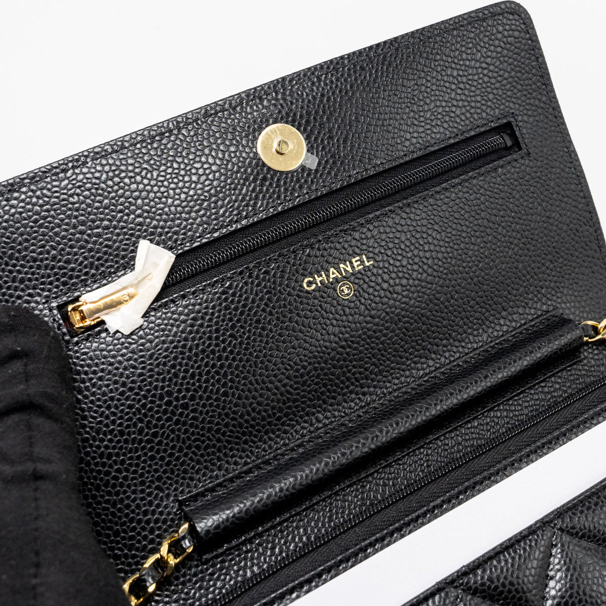 chanel-classic-wallet-on-chain-caviar-black-ghwmicrochip-copy