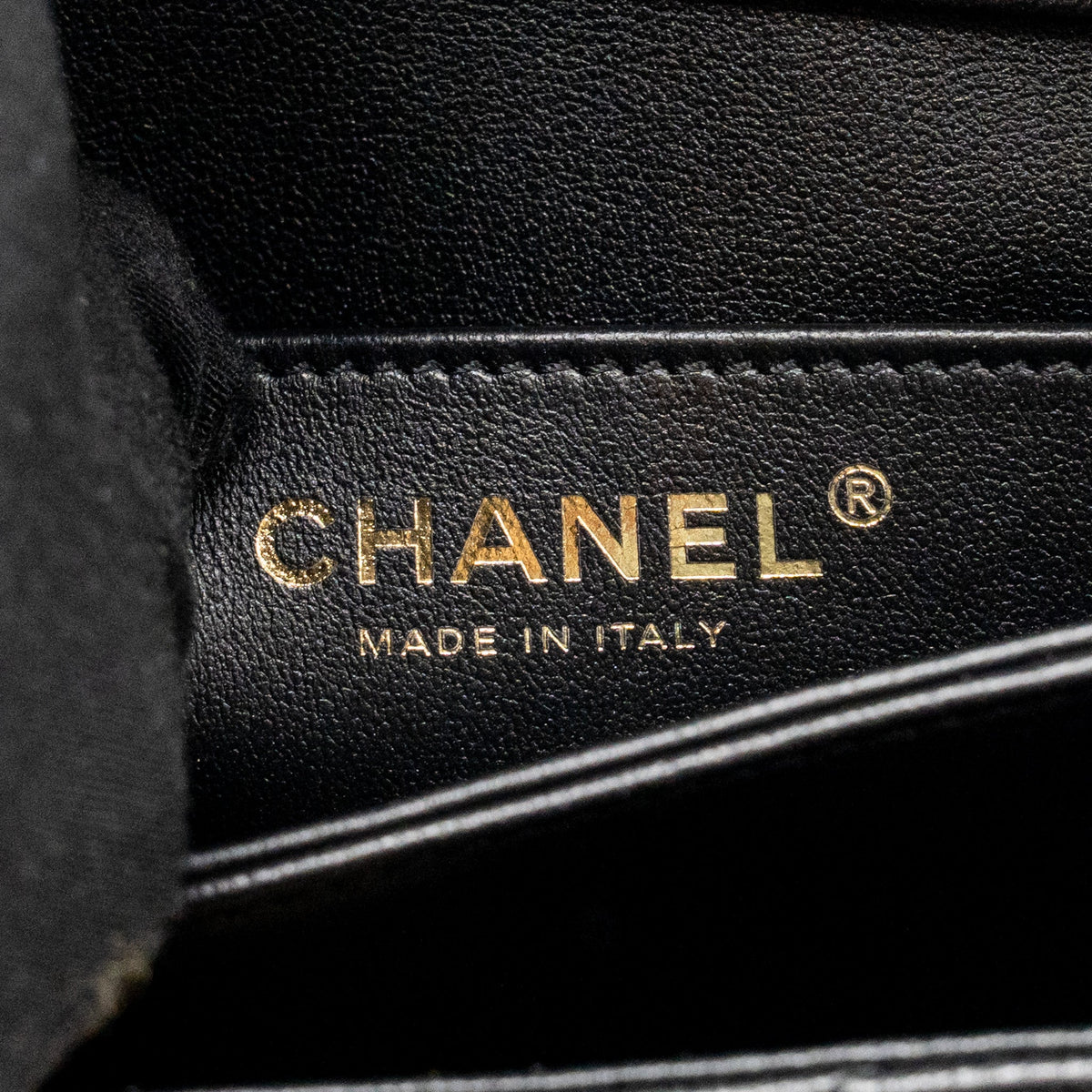 chanel-24s-cc-logo-top-handle-flap-bag-with-chain-lambskin-black-ghw-microchip-copy