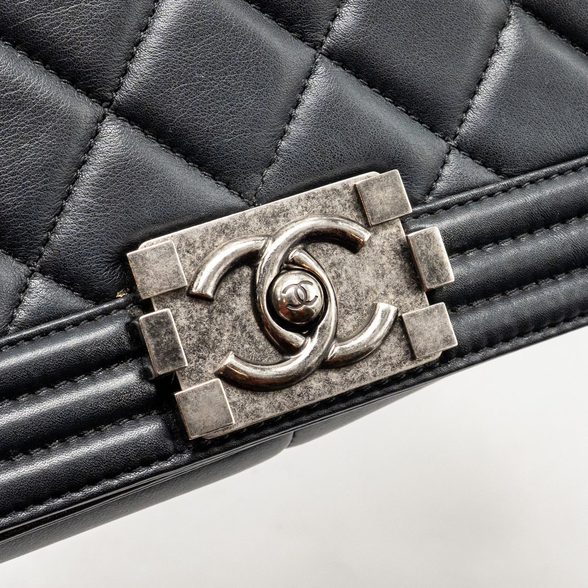 chanel-medium-boy-bag-calfskin-black-ruthenium-hardware-2