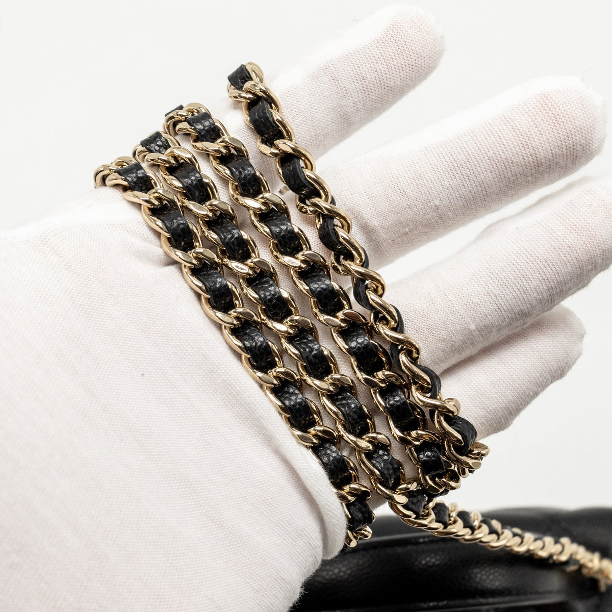 chanel-top-handle-black
