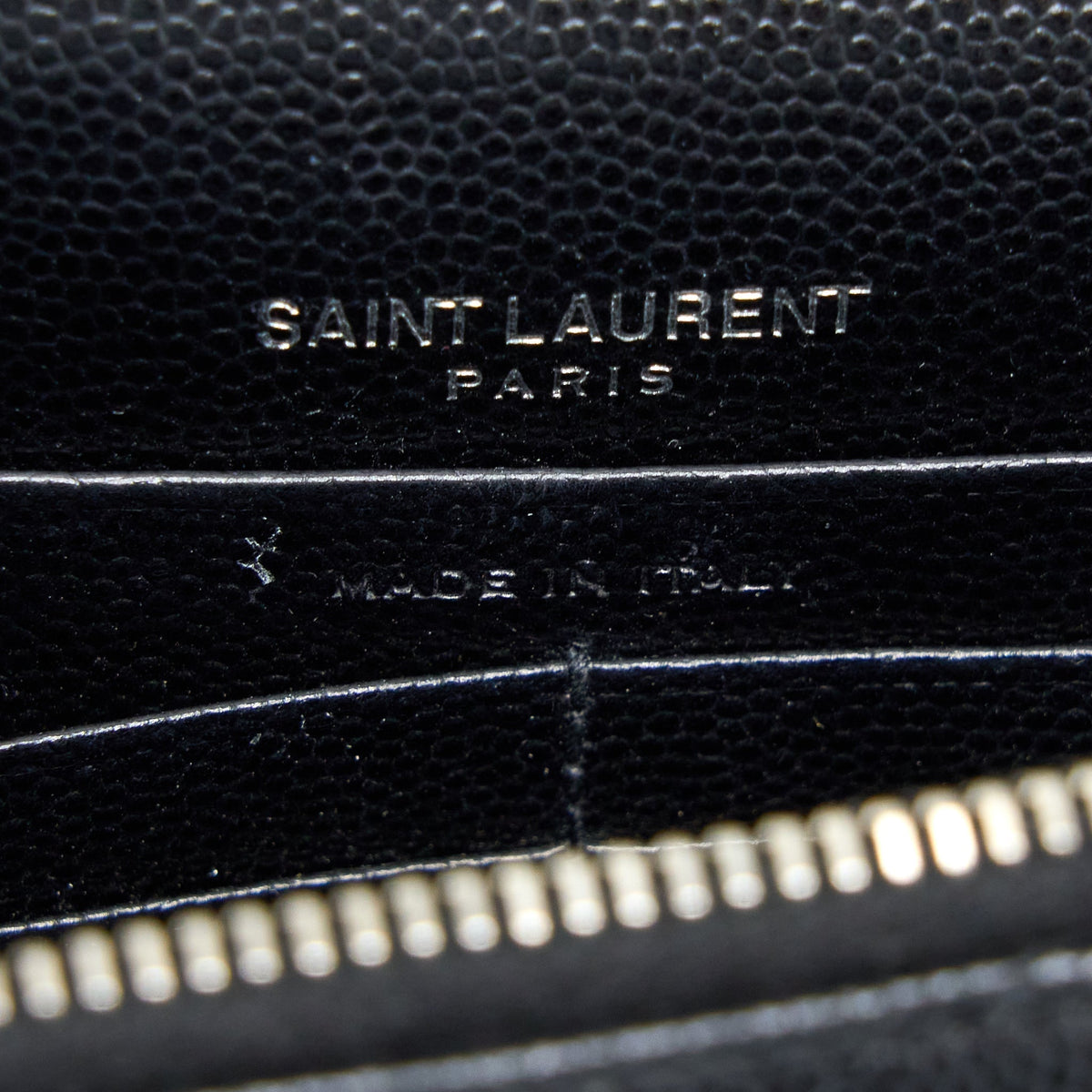 saint-laurent-ysl-envelope-wallet-on-chain-grain-calfskin-black-shw