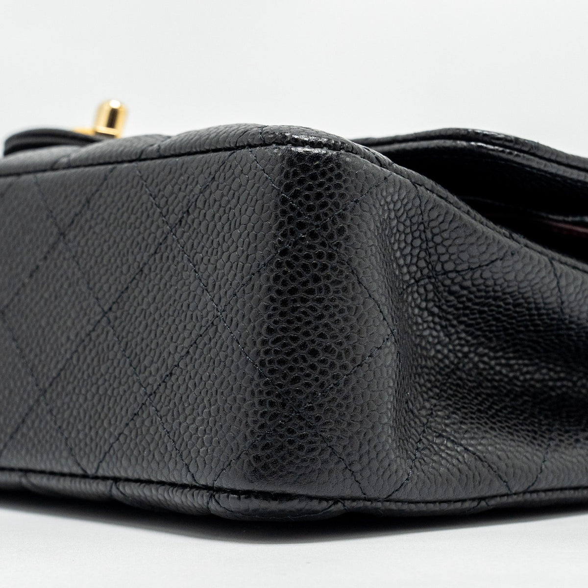chanel-medium-classic-double-flap-bag-caviar-black-ghw-21