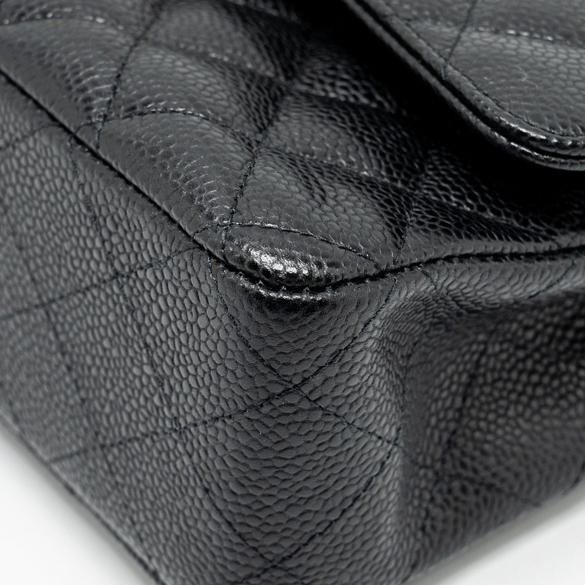 chanel-medium-classic-double-flap-bag-caviar-black-ghw-21