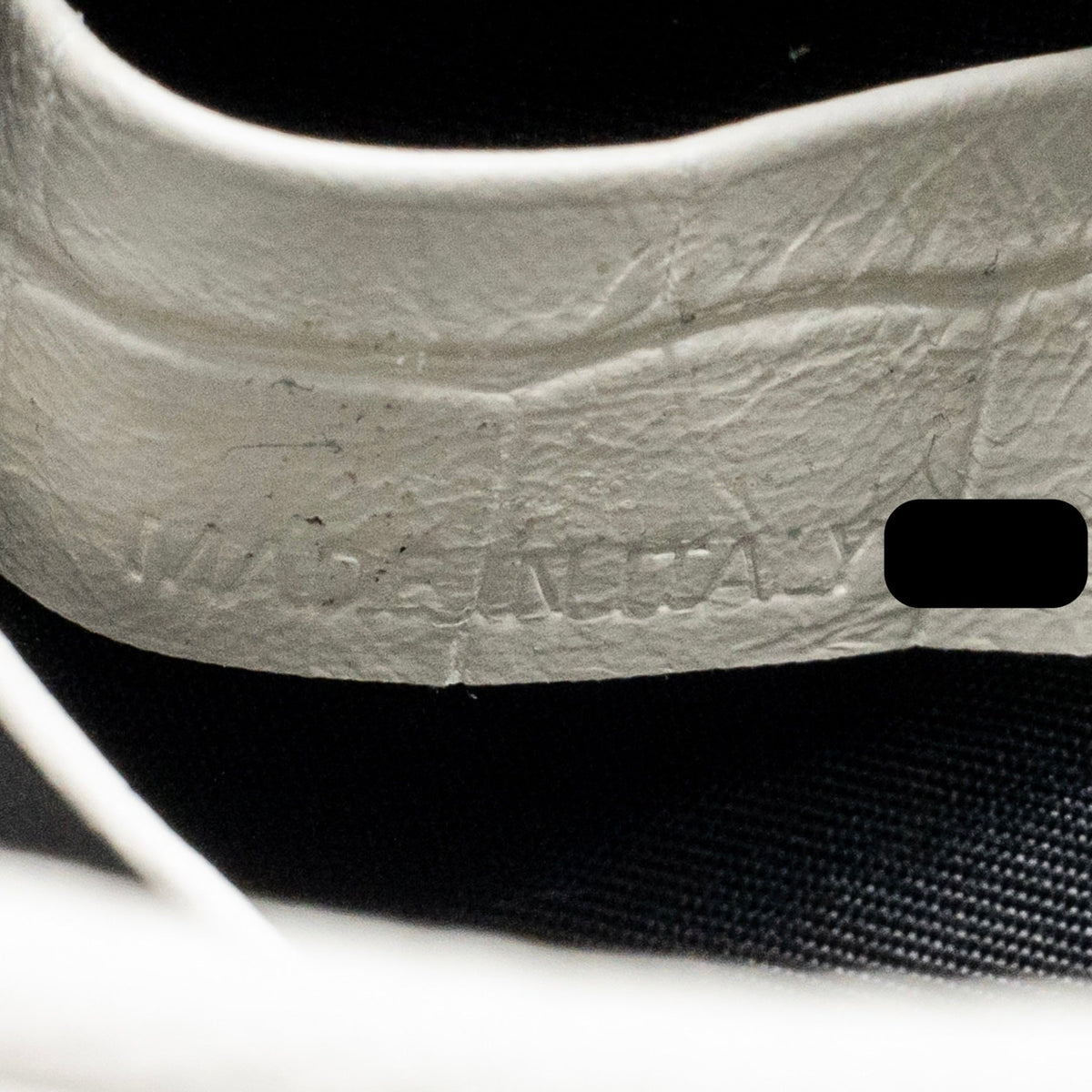 balenciaga-mini-le-cagole-shoulder-bag-croc-embossed-calfskin-white-shw