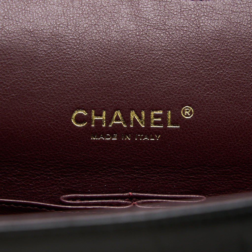 chanel-maxi-classic-double-flap-bag-lambskin-ghw