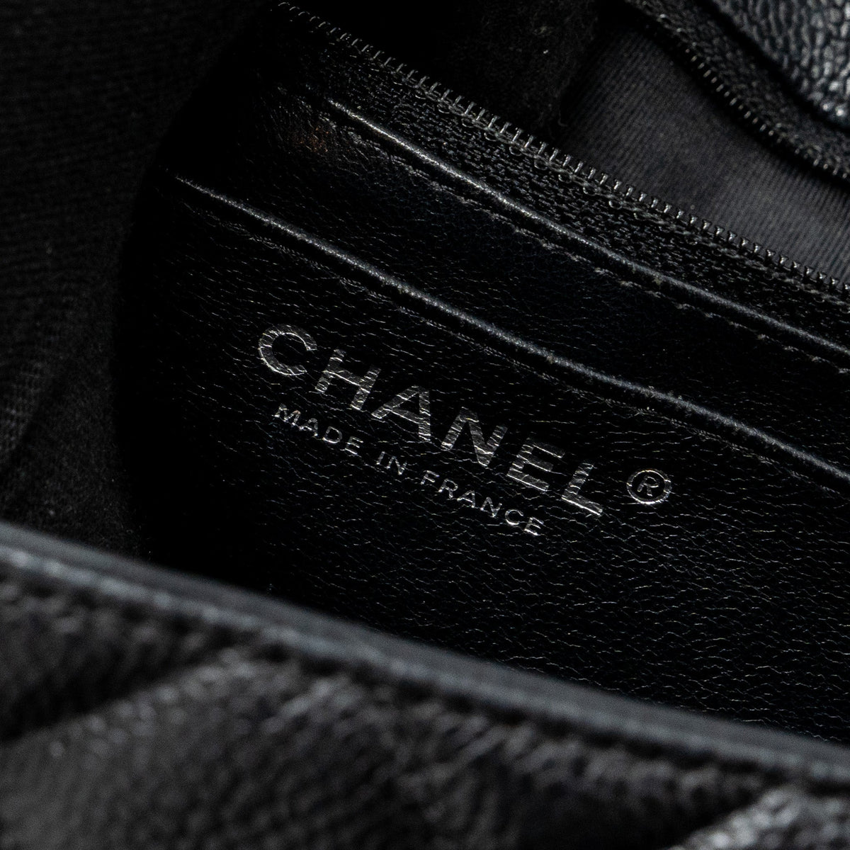 chanel-classic-jumbo-single-flap-bag-caviar-black-shw
