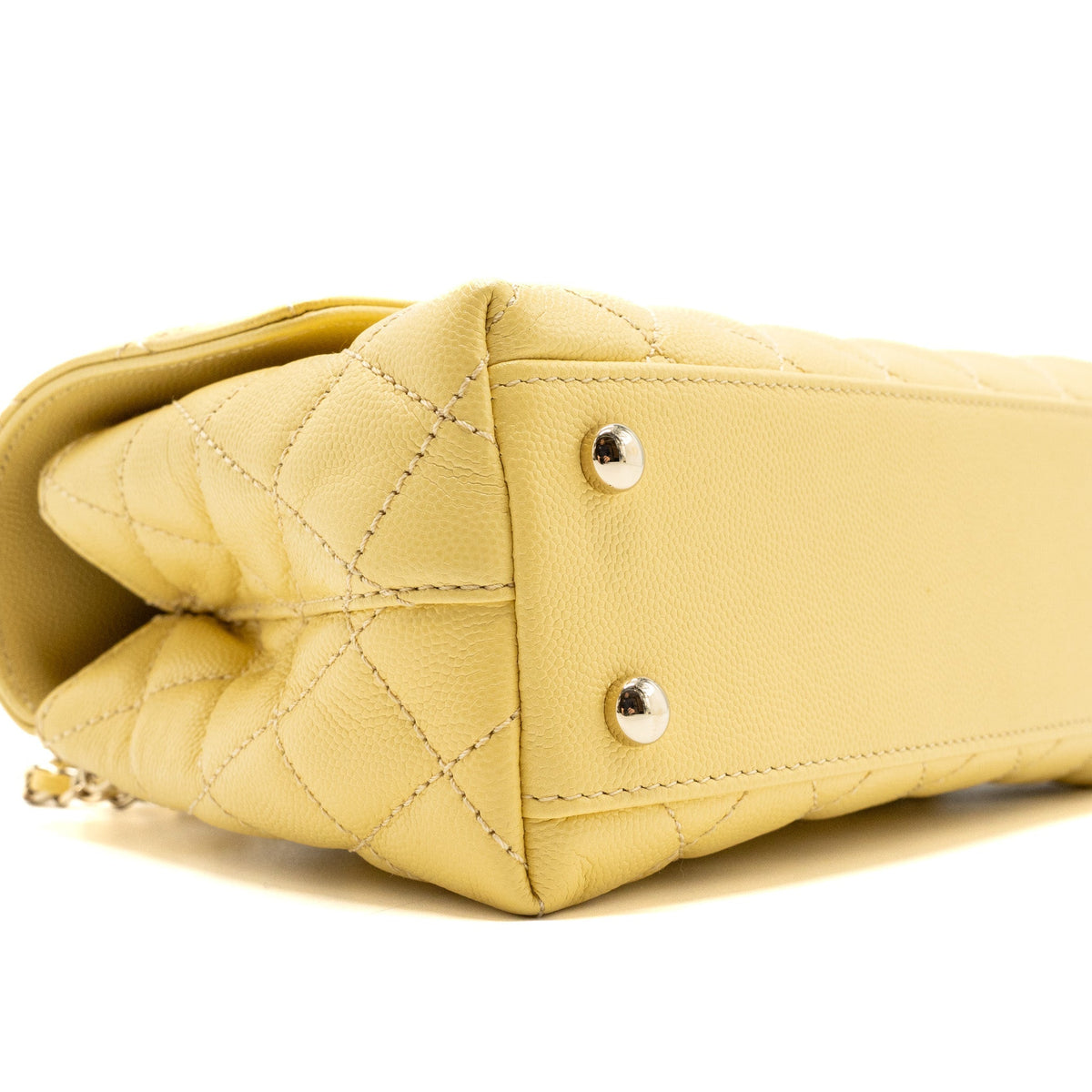 chanel-small-coco-handle-caviar-22p-light-yellow-lghw-microchip