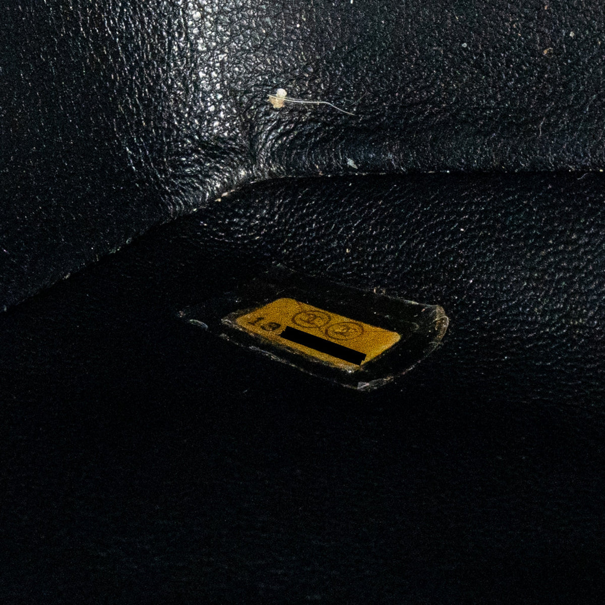 chanel-classic-jumbo-single-flap-bag-caviar-black-shw