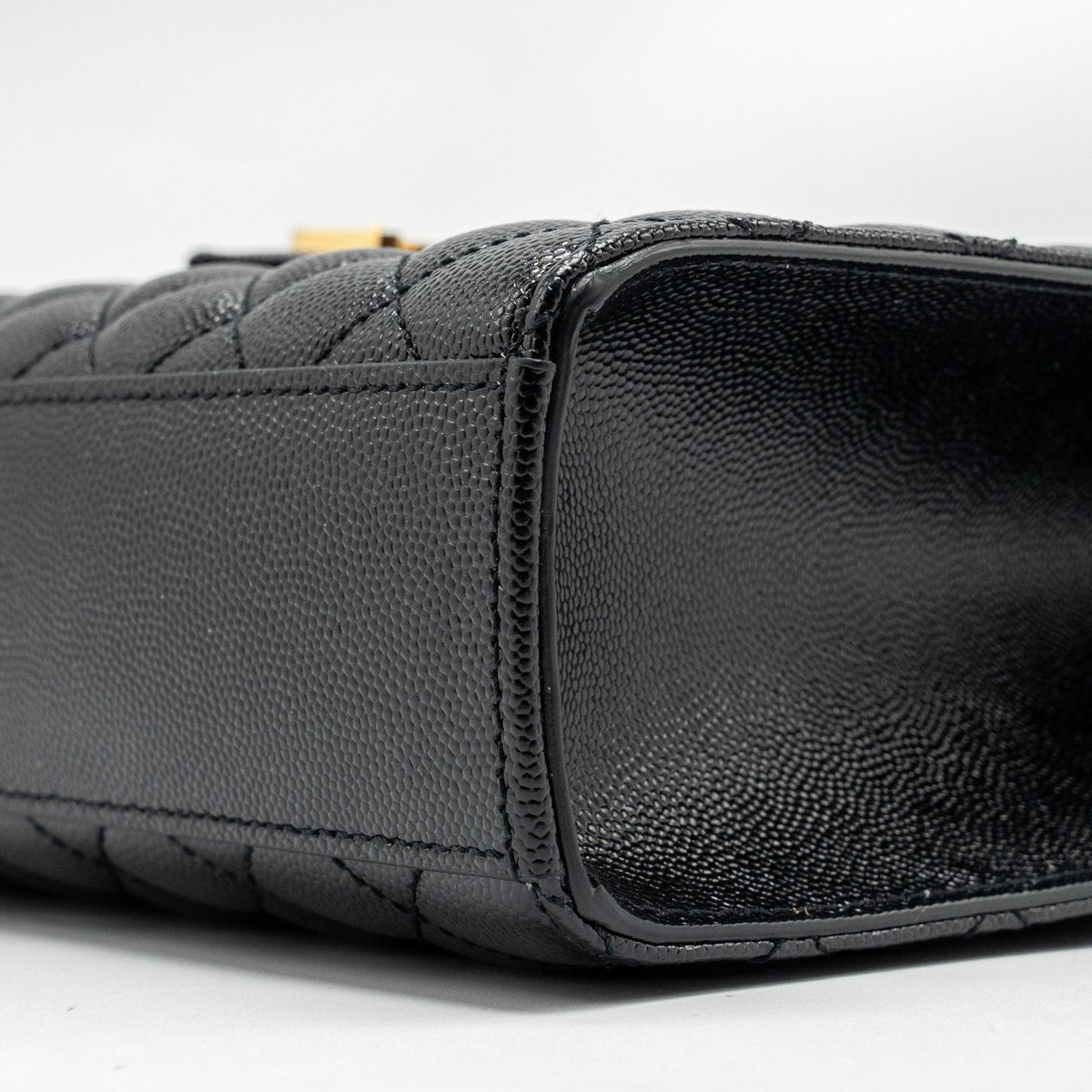 saint-laurent-large-envelope-bag-calfskin-black-ghw
