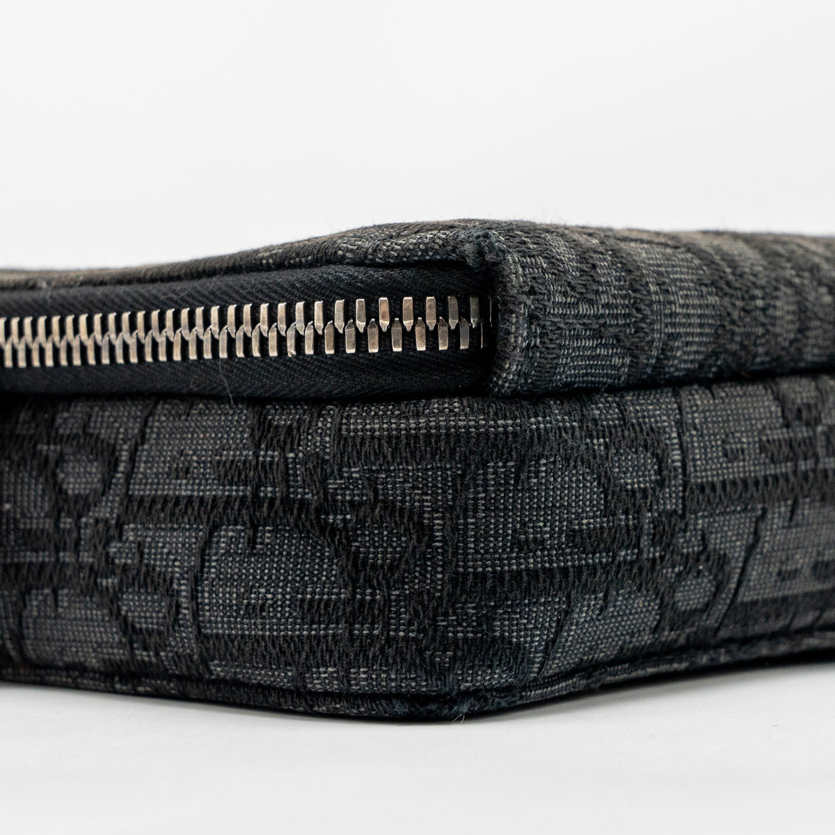 dior-wallet-on-strap-oblique-canvas-leather-black-shw