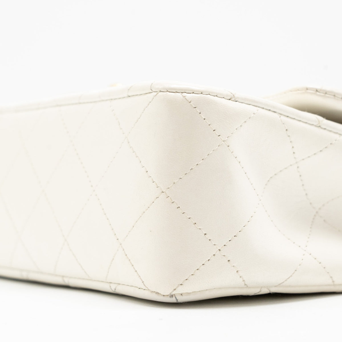 chanel-vintage-small-classic-double-flap-bag-lambskin-white-ghw