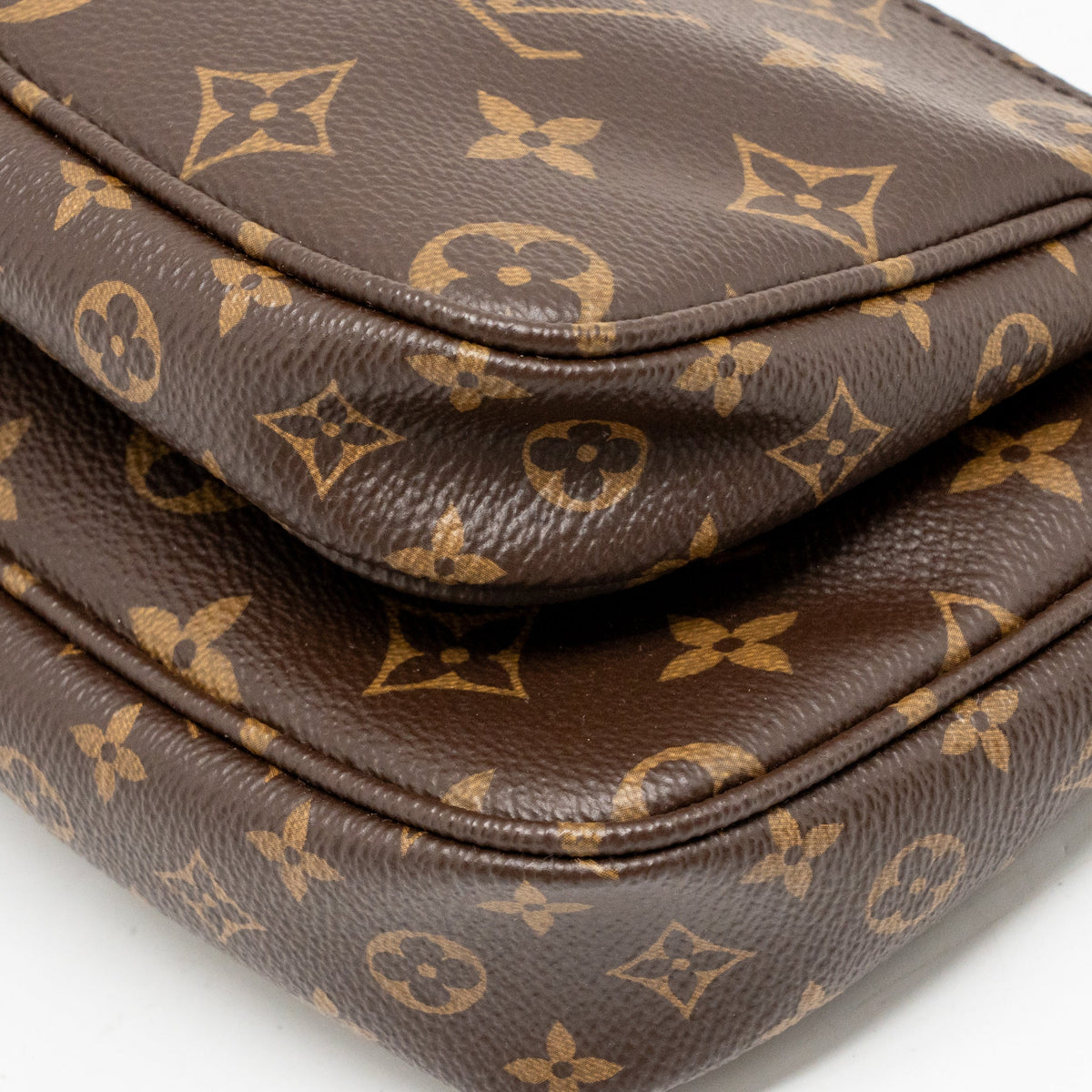 louis-vuitton-multi-pochette-accessories-khaki-strap-monogram-canvas-ghw-3