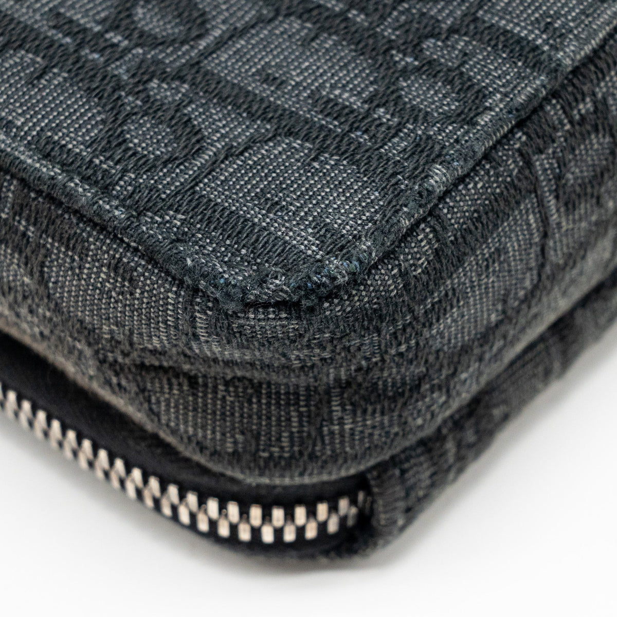 dior-wallet-on-strap-oblique-canvas-leather-black-shw