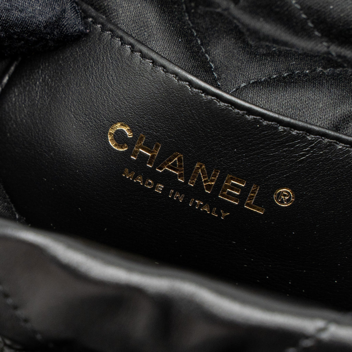 chanel-mini-22-bag-shiny-calfskin-black-brushed-ghw-microchip-1