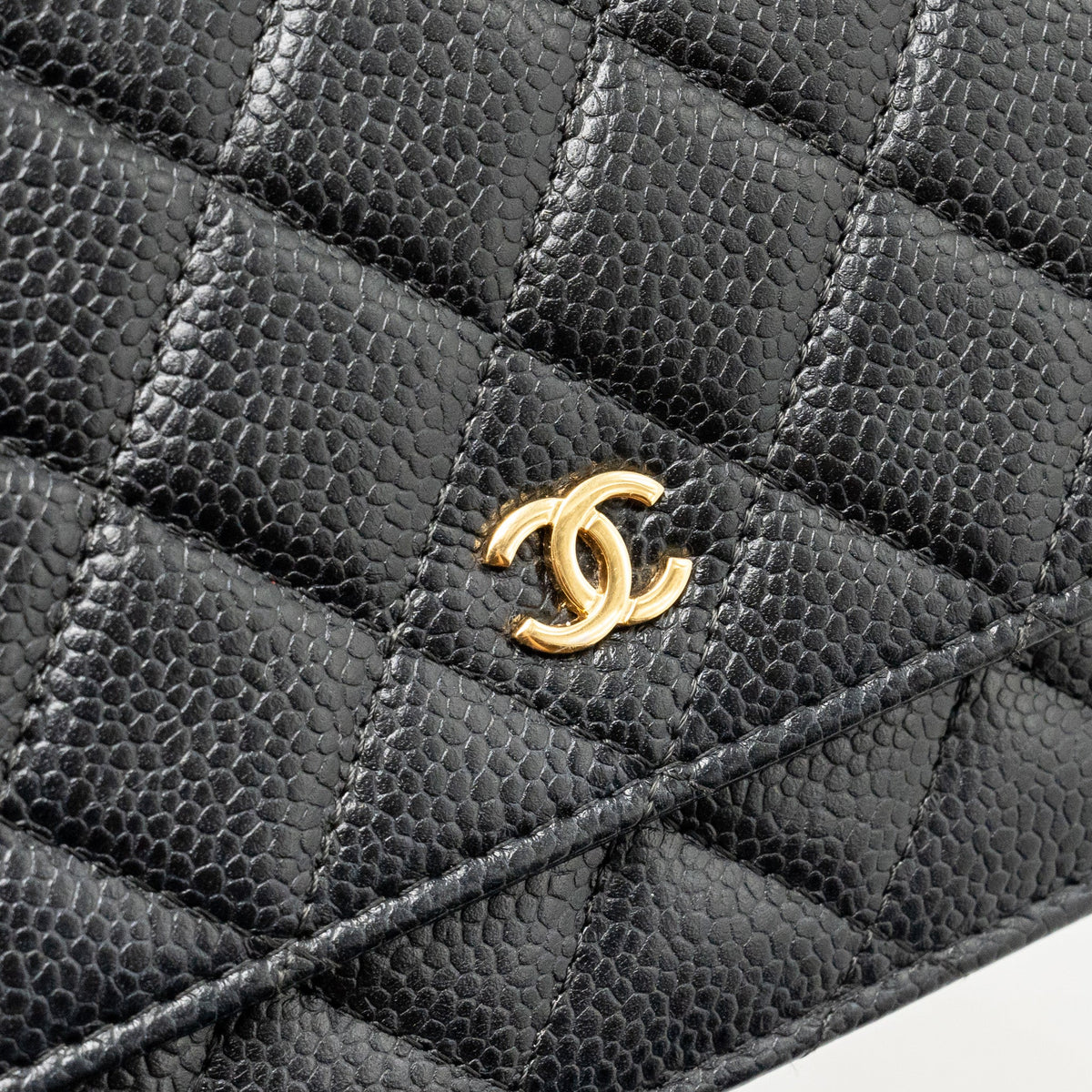 chanel-classic-wallet-on-chain-caviar-black-ghw-20