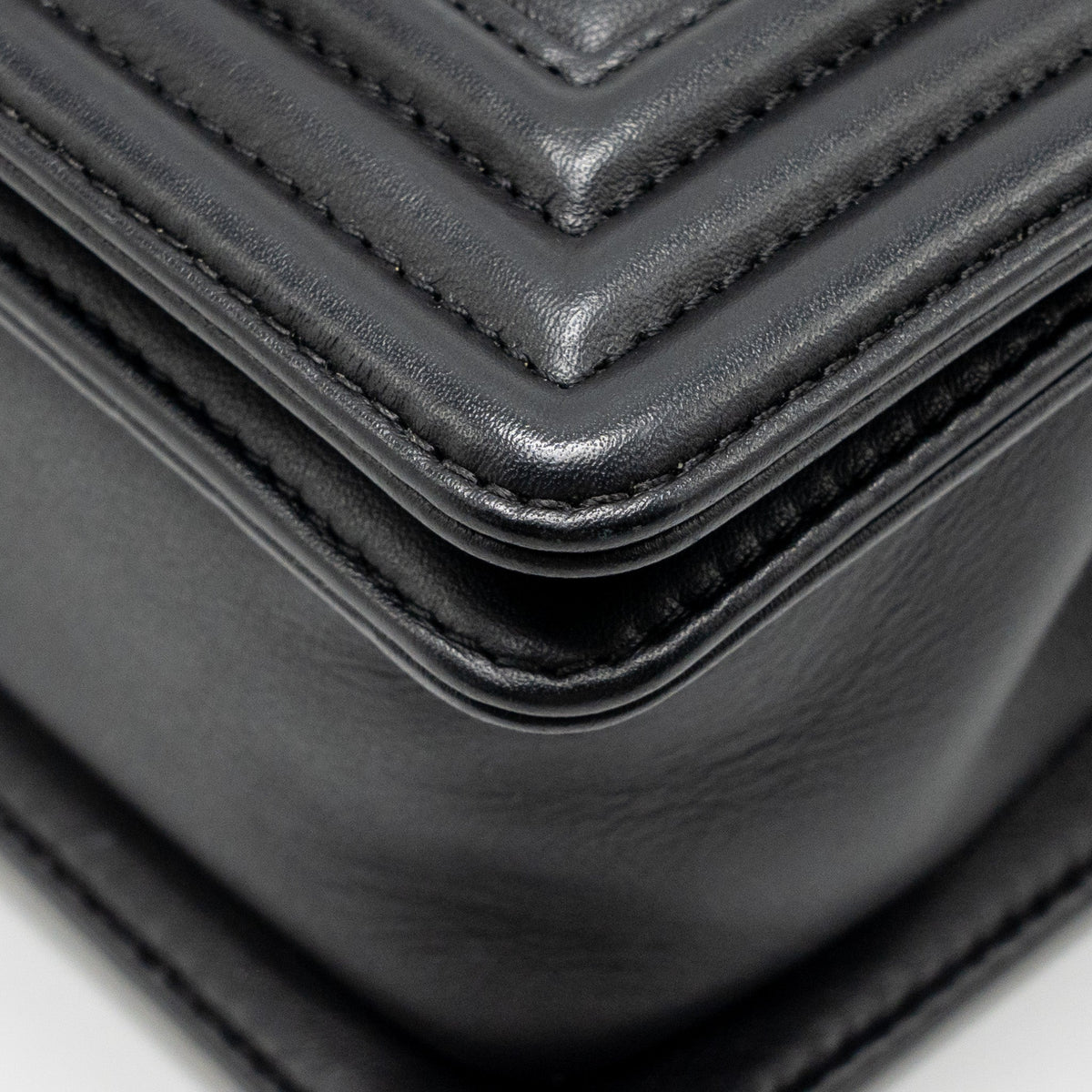 chanel-small-boy-bag-calfskin-black-shw