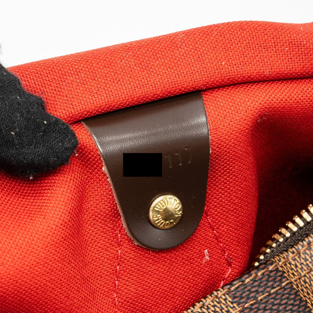 louis-vuitton-speedy-bandouliere-30-damier-ebene-ghw-2
