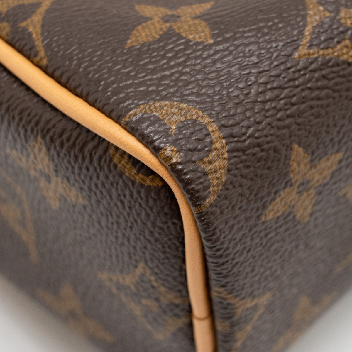 louis-vuitton-nano-speedy-monogram-canvas-ghw-11